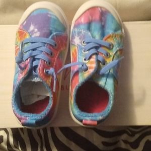 Little girls shoes size 7 tie-dye